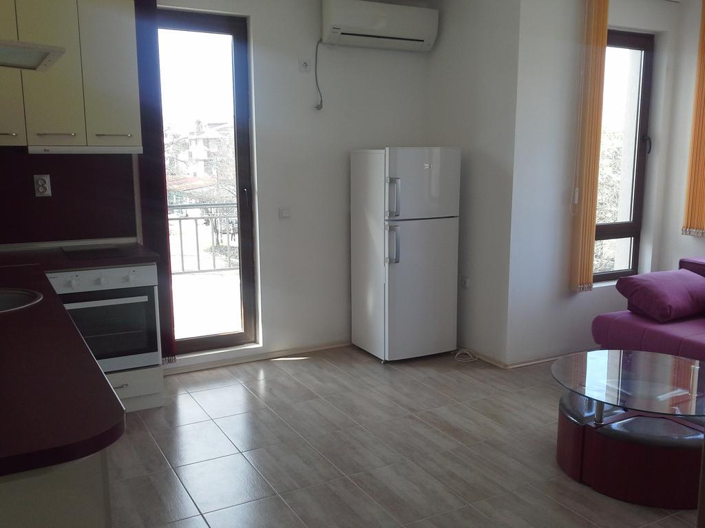 Burgas Sarafovo Apartment מראה חיצוני תמונה